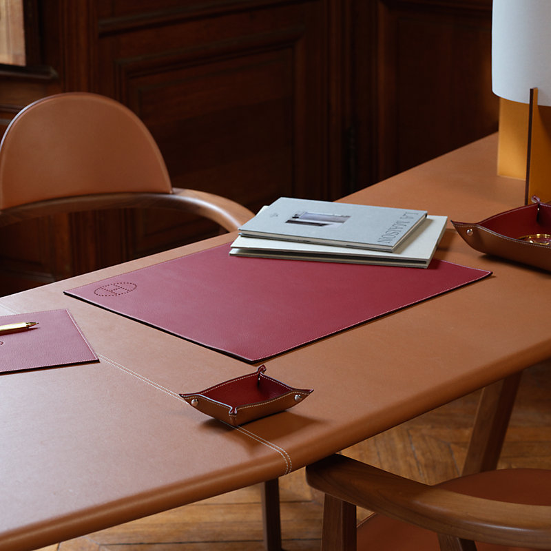 HERMES∽Porte-cartes Mises et Relances Deskカード_パリ本速達 Mises et Relances Desk card case | Hermès USA